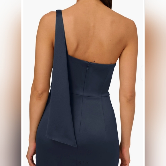 Women's Satin Crepe One-Shoulder Gown - Picture 2 of 4